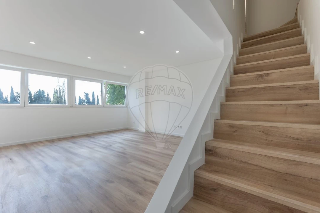 Apartamento T3 para Venda em Olivais Foto 13