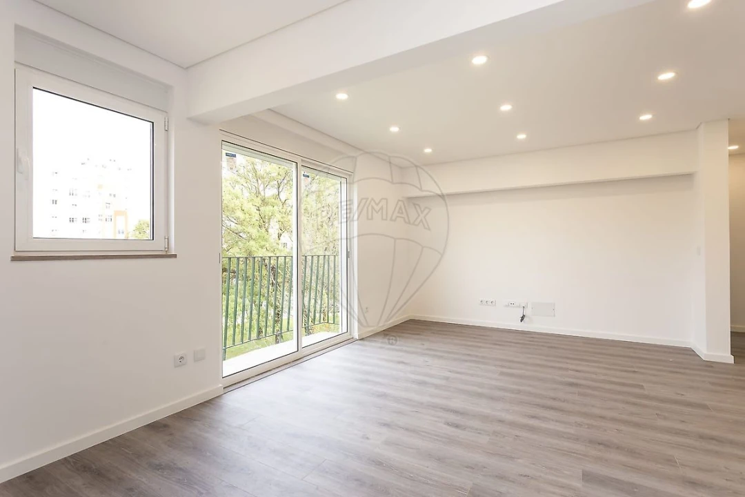 Apartamento T3 para Venda em Olivais Foto 4