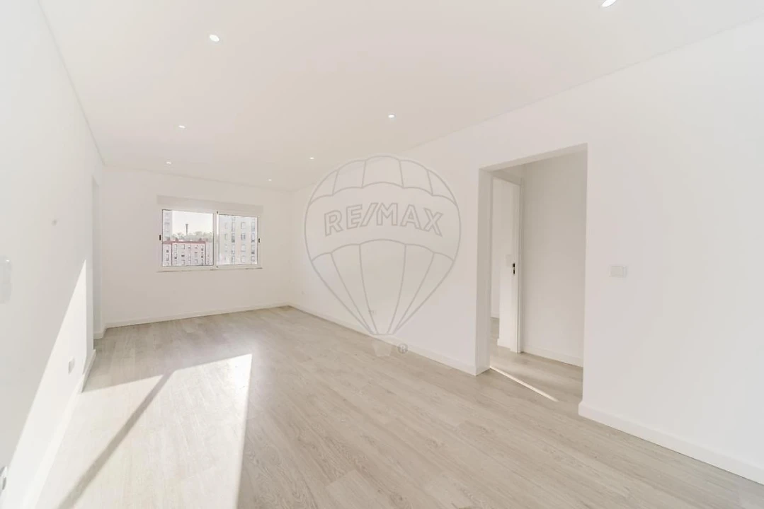 Apartamento T3 para Venda em Olivais Foto 10