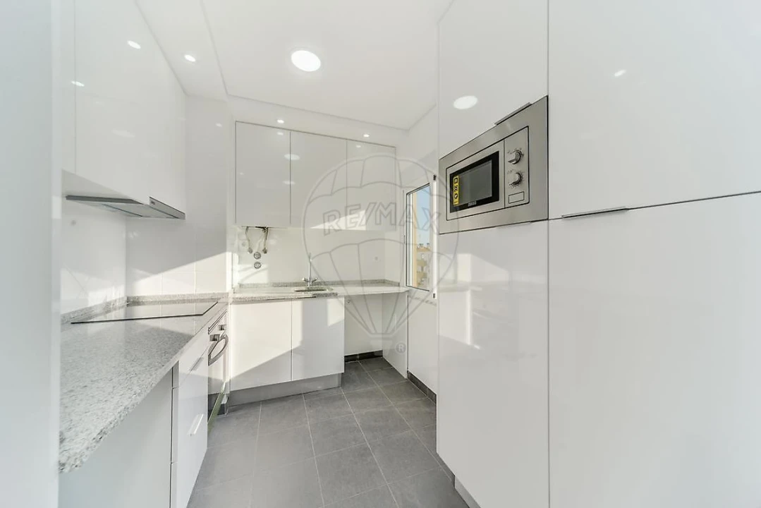 Apartamento T3 para Venda em Olivais Foto 3