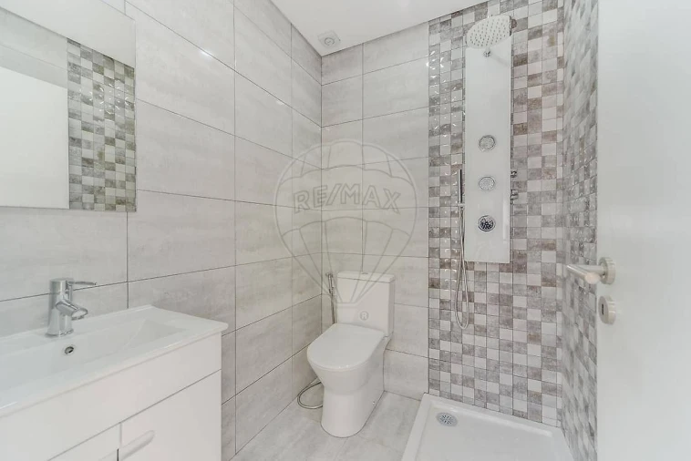 Apartamento T3 para Venda em Olivais Foto 7