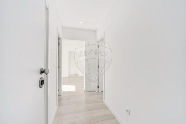 Apartamento T3 para Venda em Olivais Foto 8