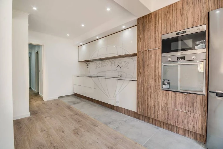 Apartamento T3 para Venda em Moscavide e Portela Foto 6