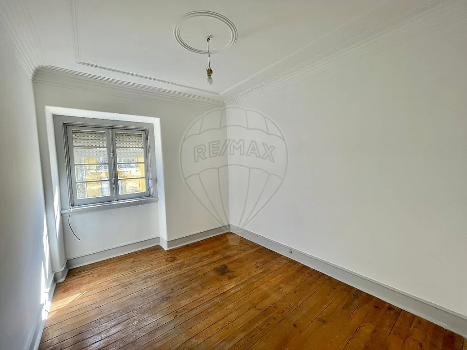 Apartamento T3 para Venda em Moscavide e Portela Foto 1