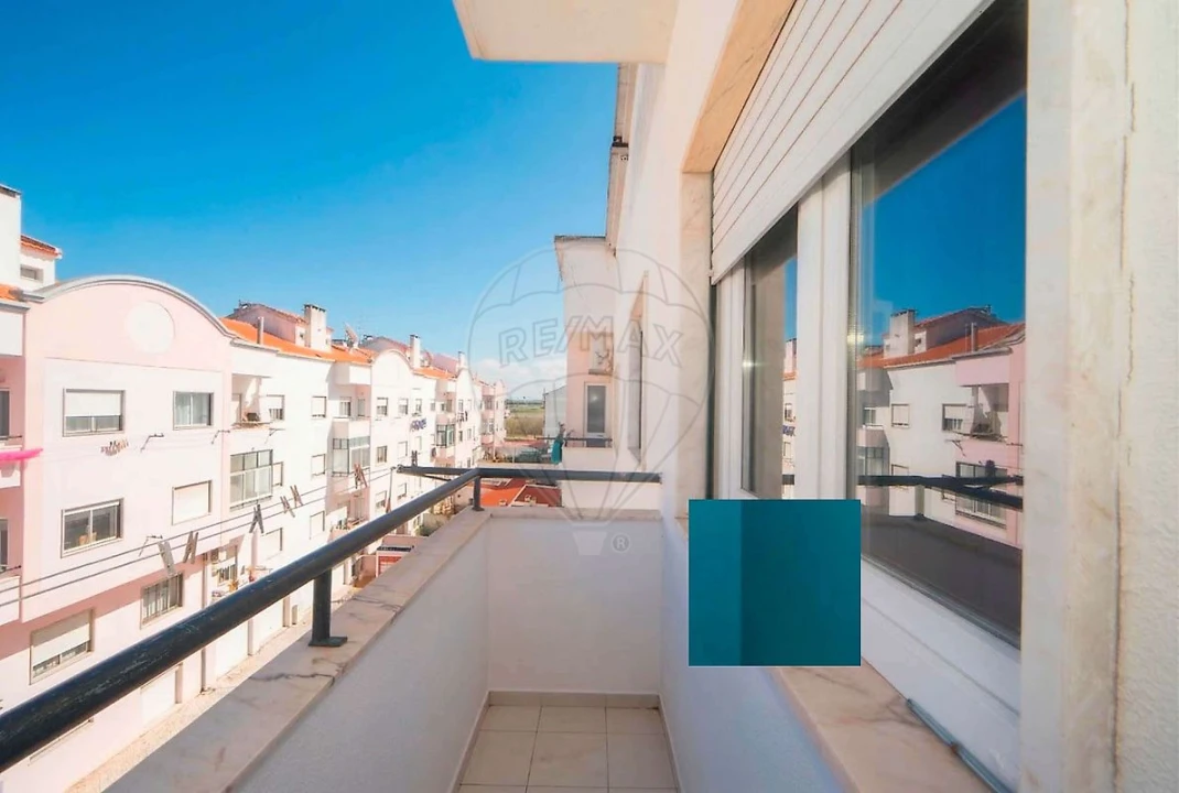 Apartamento T4 para Venda em Samouco Foto 13