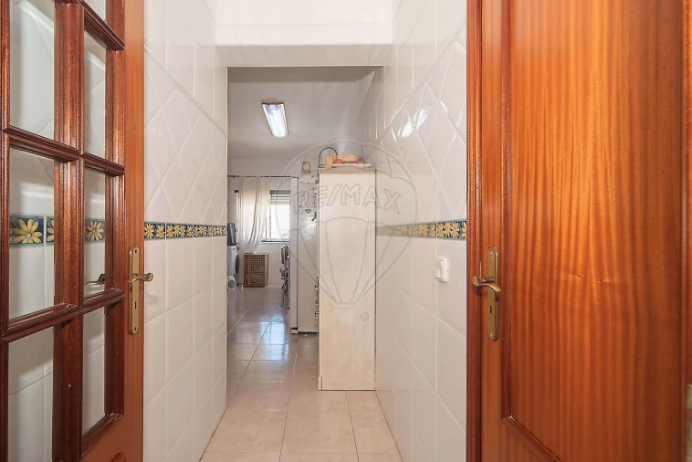 Apartamento T4 para Venda em Samouco Foto 12