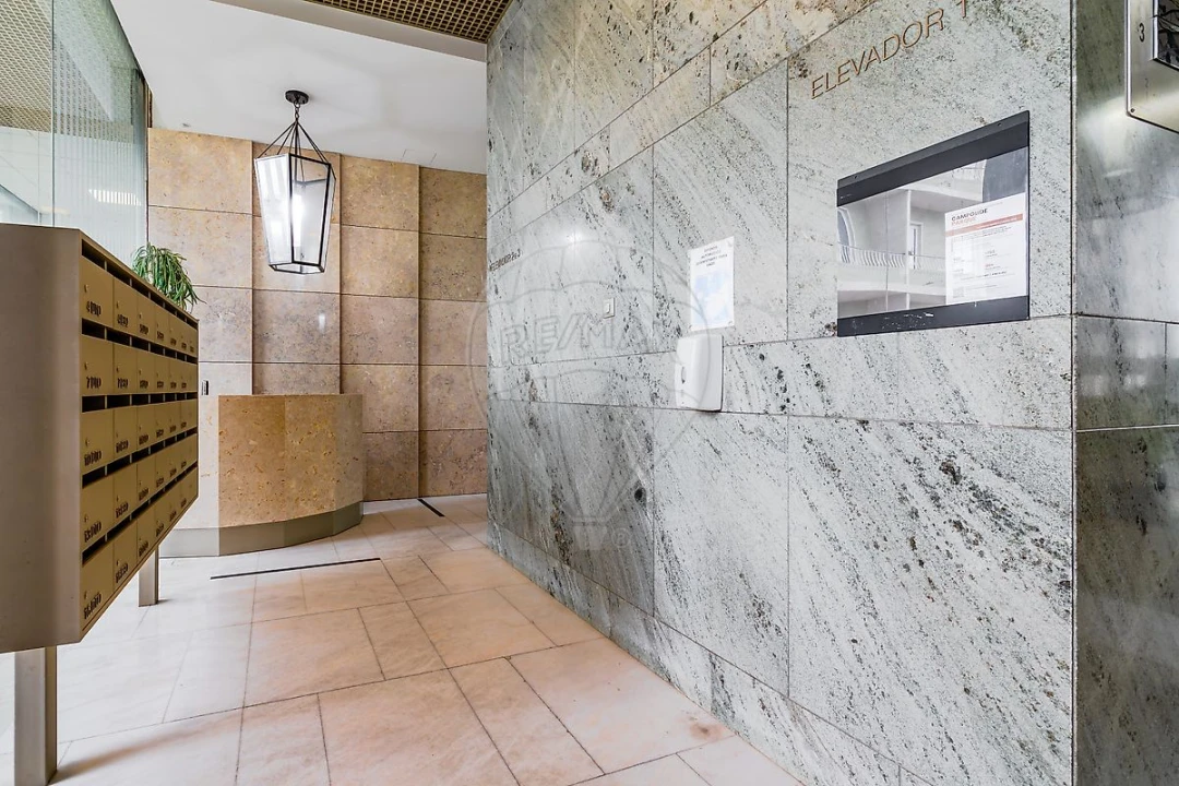 Apartamento T3 para Venda em Campolide Foto 43