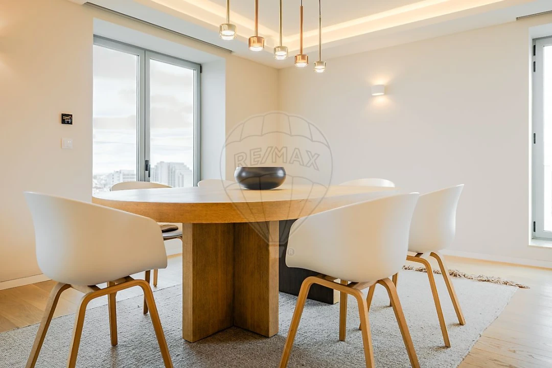 Apartamento T3 para Venda em Campolide Foto 8