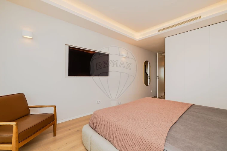 Apartamento T3 para Venda em Campolide Foto 29