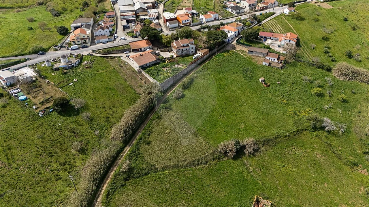 Moradia T2 para Venda em Alenquer (Santo Estêvão e Triana) Foto 34