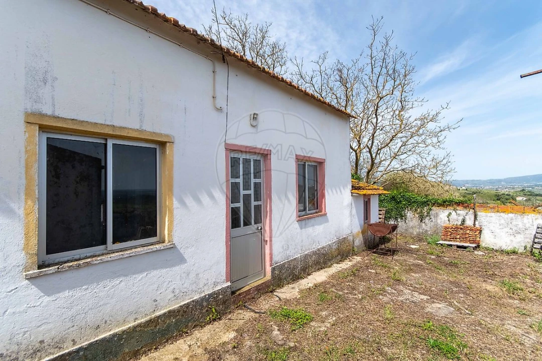 Moradia T2 para Venda em Alenquer (Santo Estêvão e Triana) Foto 3