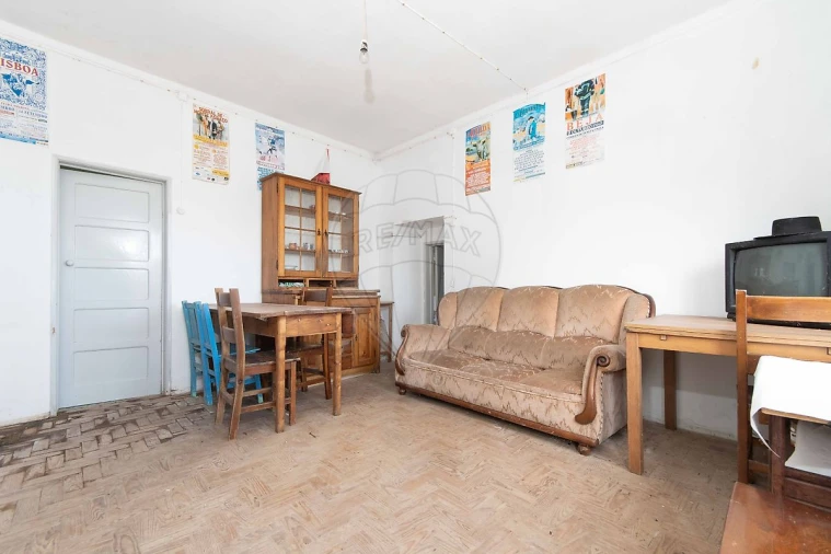 Moradia T2 para Venda em Alenquer (Santo Estêvão e Triana) Foto 6