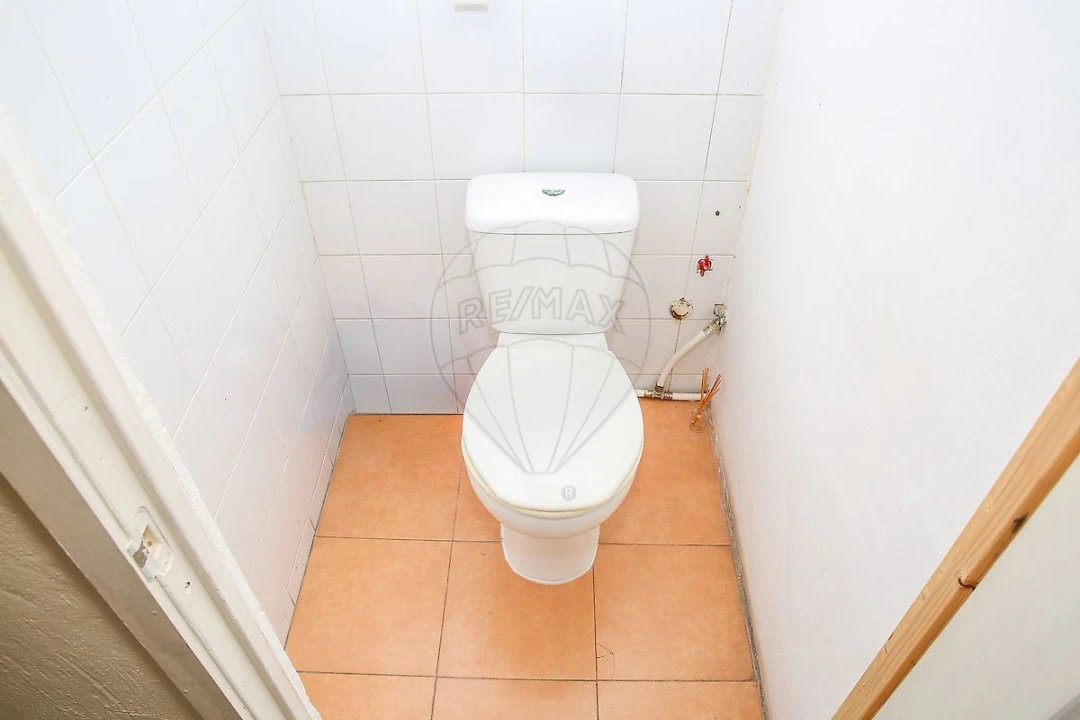 Loja para Arrendamento em Alverca do Ribatejo e Sobralinho Foto 9