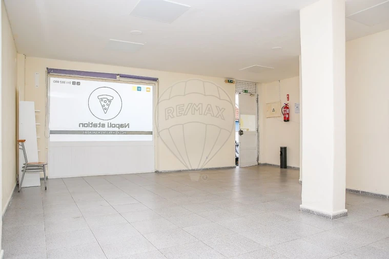 Loja para Arrendamento em Alverca do Ribatejo e Sobralinho Foto 21