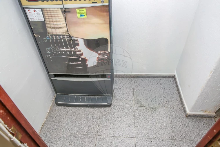 Loja para Arrendamento em Alverca do Ribatejo e Sobralinho Foto 15