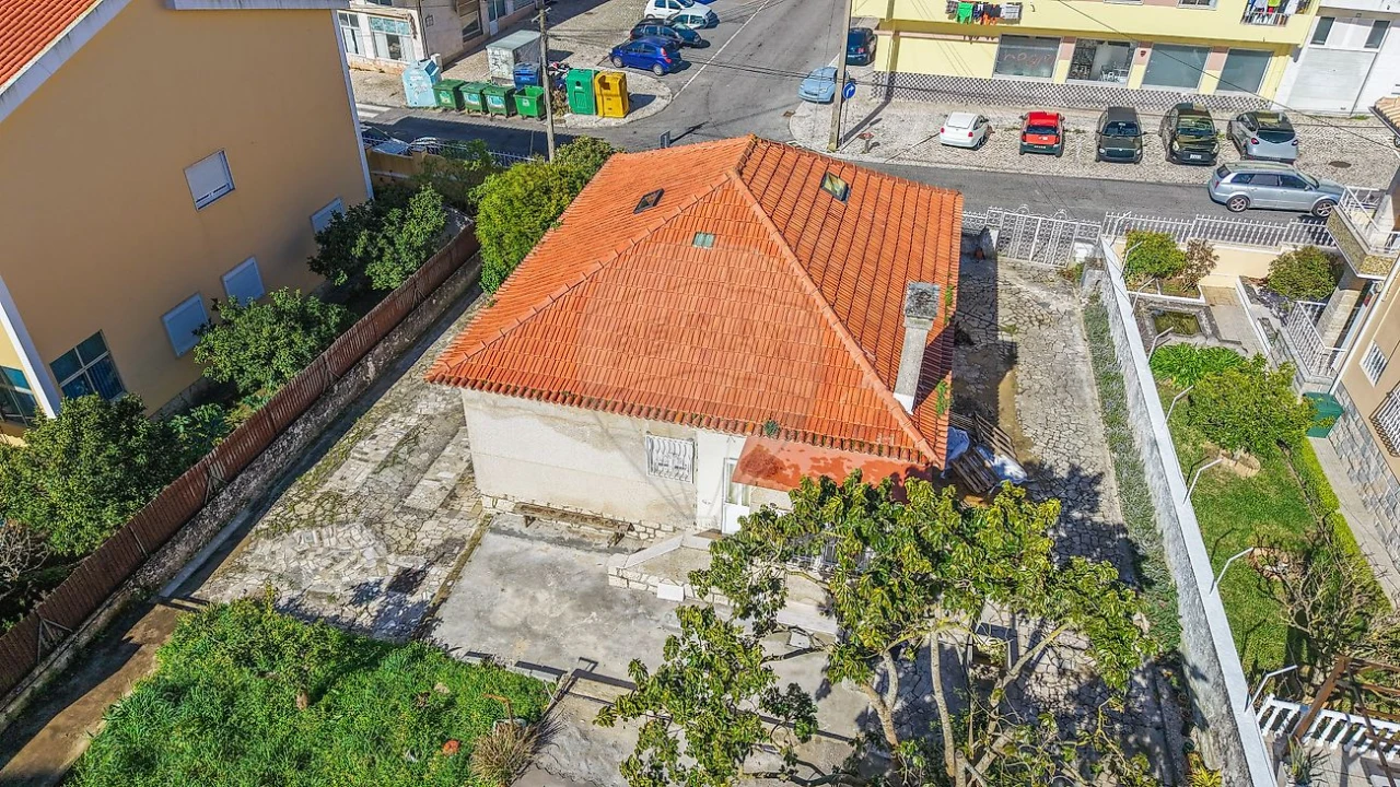 Moradia T5 para Venda em Santa Maria e São Miguel, São Martinho, São Pedro Penaferrim Foto 40