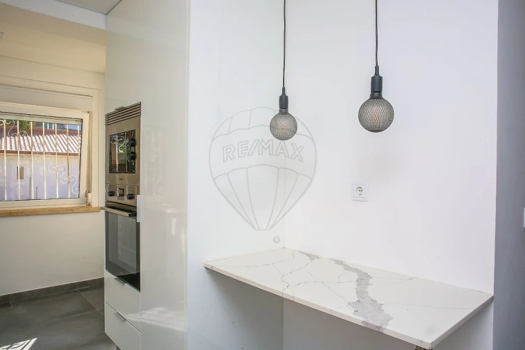 Moradia T5 para Venda em Santa Maria e São Miguel, São Martinho, São Pedro Penaferrim Foto 21