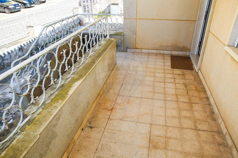 Moradia T5 para Venda em Santa Maria e São Miguel, São Martinho, São Pedro Penaferrim Foto 31