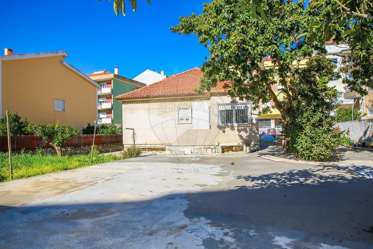 Moradia T5 para Venda em Santa Maria e São Miguel, São Martinho, São Pedro Penaferrim Foto 34