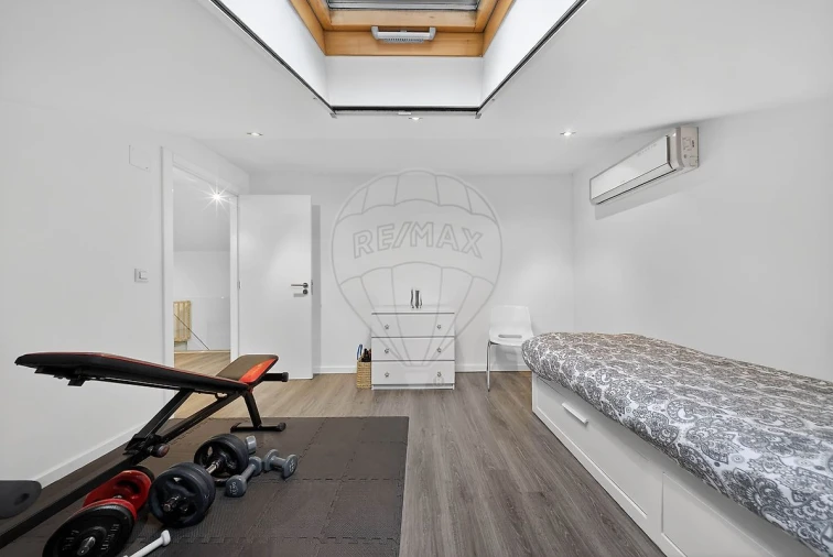 Apartamento T2 para Venda em Santa Maria, São Pedro e Matacães Foto 24