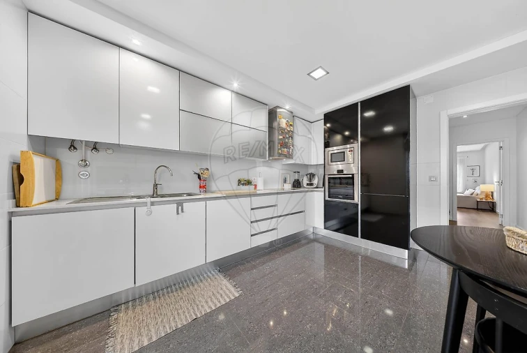 Apartamento T2 para Venda em Santa Maria, São Pedro e Matacães Foto 9