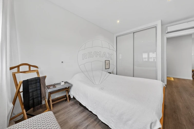 Apartamento T2 para Venda em Santa Maria, São Pedro e Matacães Foto 15