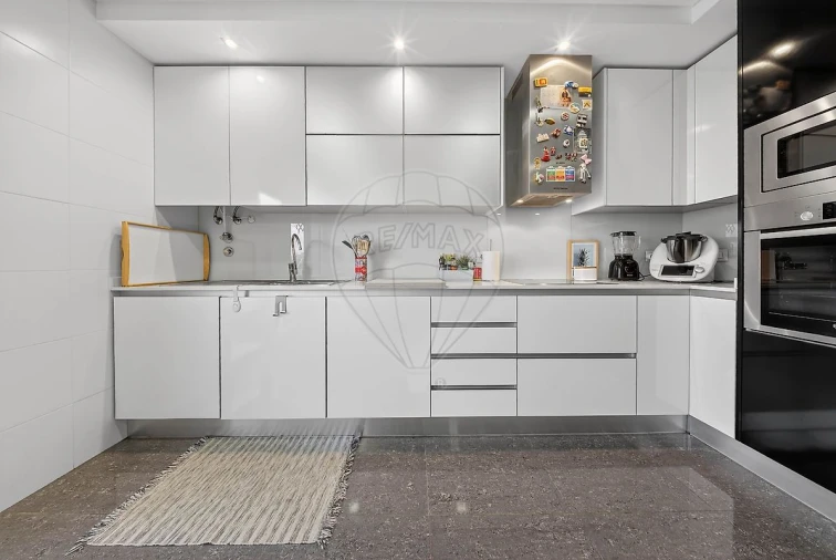 Apartamento T2 para Venda em Santa Maria, São Pedro e Matacães Foto 6