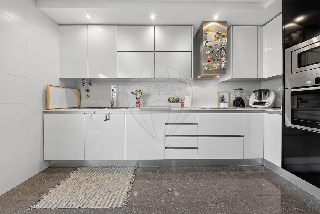 Apartamento T2 para Venda em Santa Maria, São Pedro e Matacães Foto 6