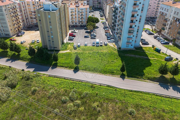 Terreno para Venda em Carregado e Cadafais Foto 2