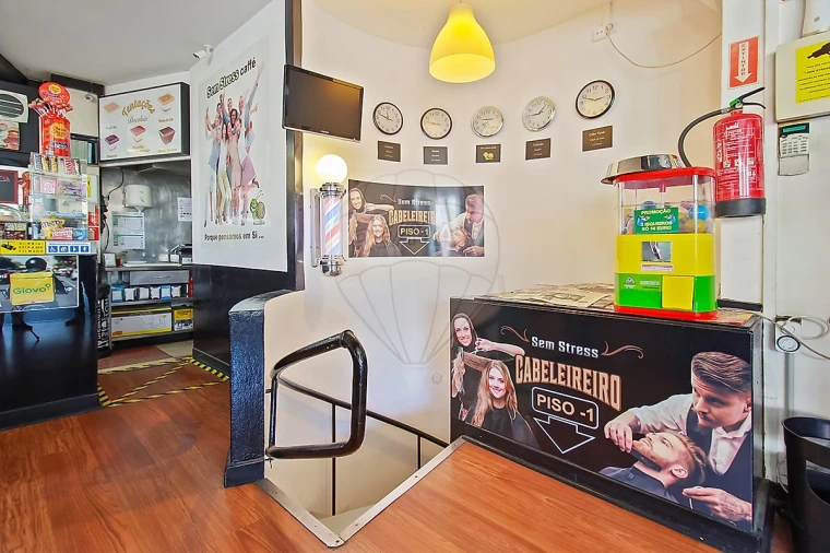 Negócio para Venda em São Mamede de Infesta e Senhora da Hora Foto 12