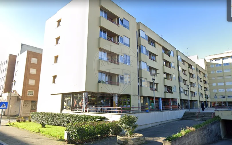 Negócio para Venda em São Mamede de Infesta e Senhora da Hora Foto 2