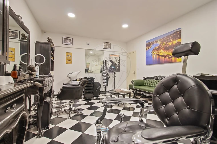 Negócio para Venda em São Mamede de Infesta e Senhora da Hora Foto 5