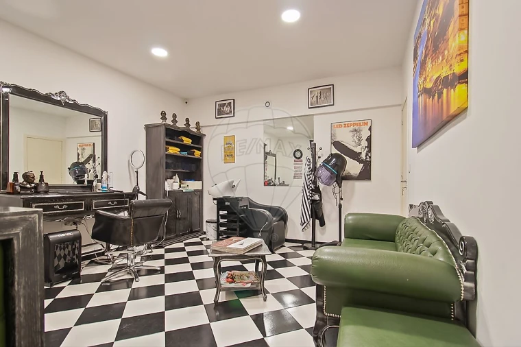 Negócio para Venda em São Mamede de Infesta e Senhora da Hora Foto 17