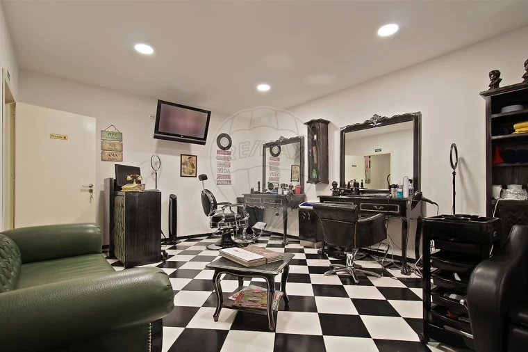 Negócio para Venda em São Mamede de Infesta e Senhora da Hora Foto 19