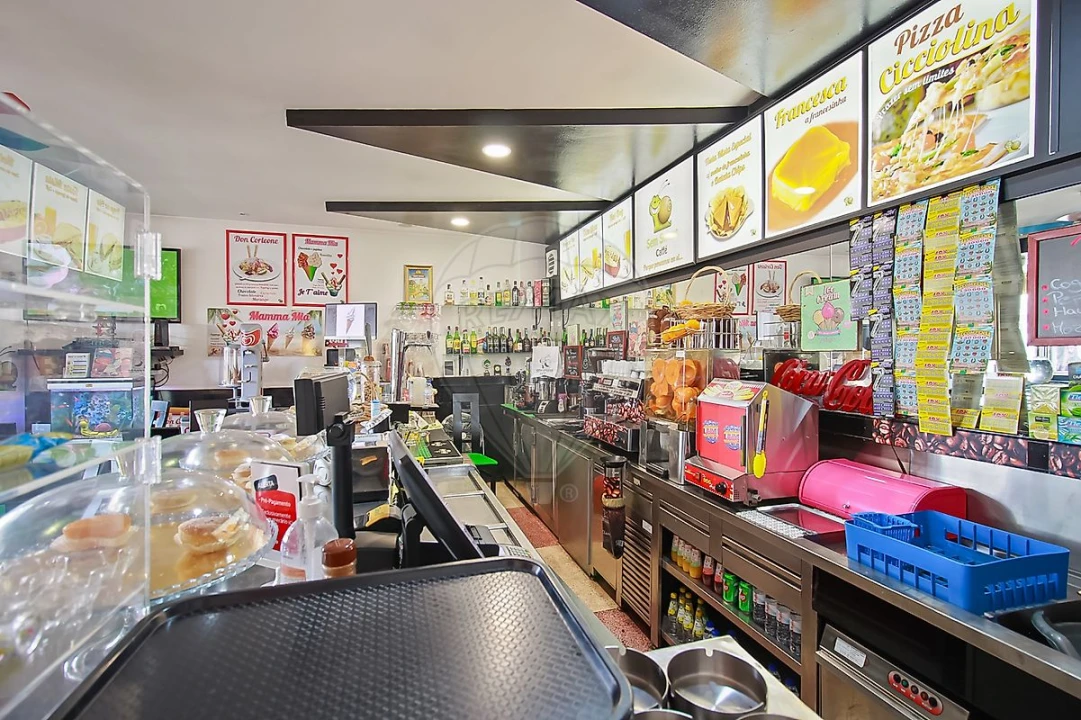 Negócio para Venda em São Mamede de Infesta e Senhora da Hora Foto 4