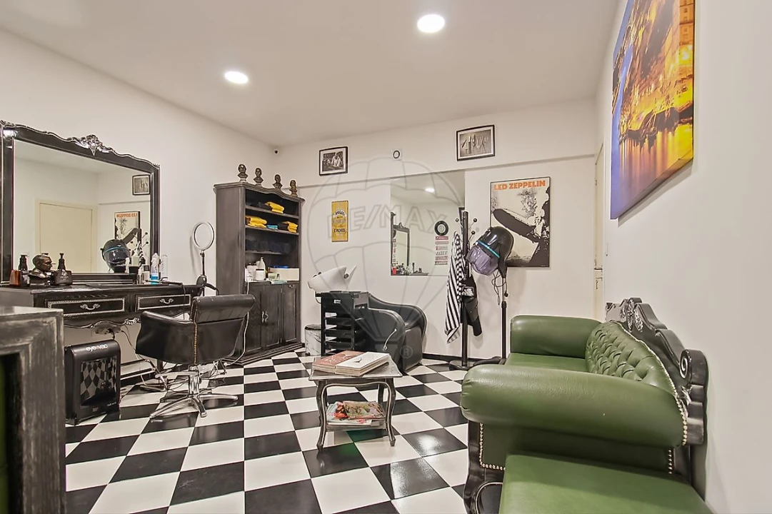 Negócio para Venda em São Mamede de Infesta e Senhora da Hora Foto 17