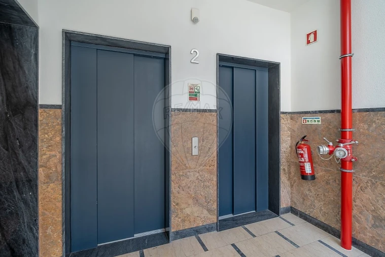 Apartamento T1 para Arrendamento em Cedofeita, Santo Ildefonso, Sé, Miragaia, São Nicolau e Vitória Foto 6