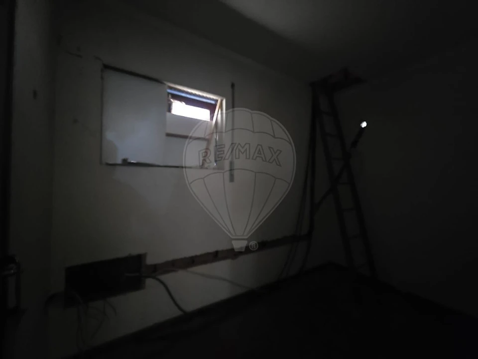 Moradia T4 para Venda em Canelas e Fermelã Foto 12