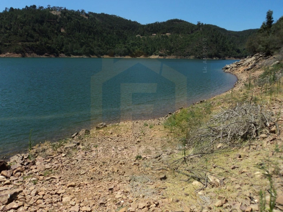 Terreno para Venda em Vila de Rei Foto 8