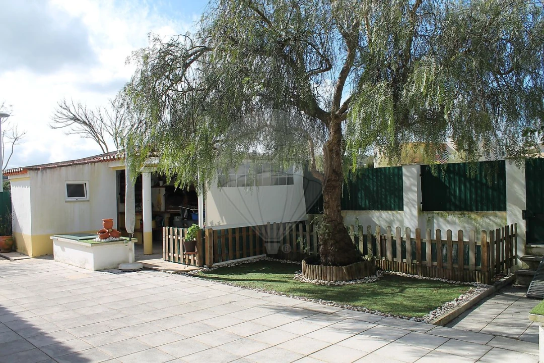 Moradia T3 para Venda em Aveiras de Baixo Foto 13