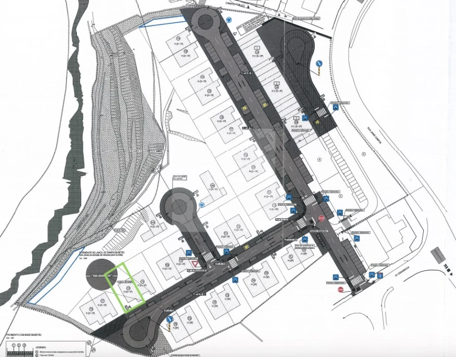 Terreno para Venda em Nossa Senhora da Conceição, São Pedro e São Dinis Foto 1
