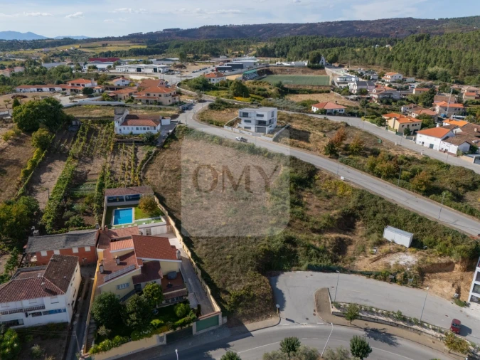 Terreno para Venda em Sabrosa Foto 5