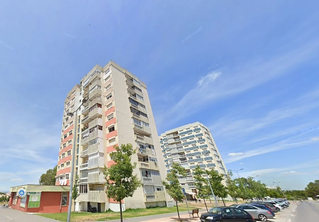 Apartamento T3 para Venda em Santo Antonio da Charneca Foto 1