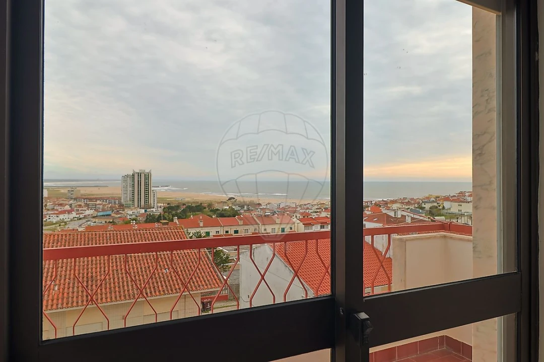 Apartamento T1 para Venda em Buarcos Foto 8