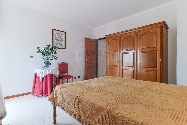 Apartamento T1 para Venda em Buarcos Foto 9