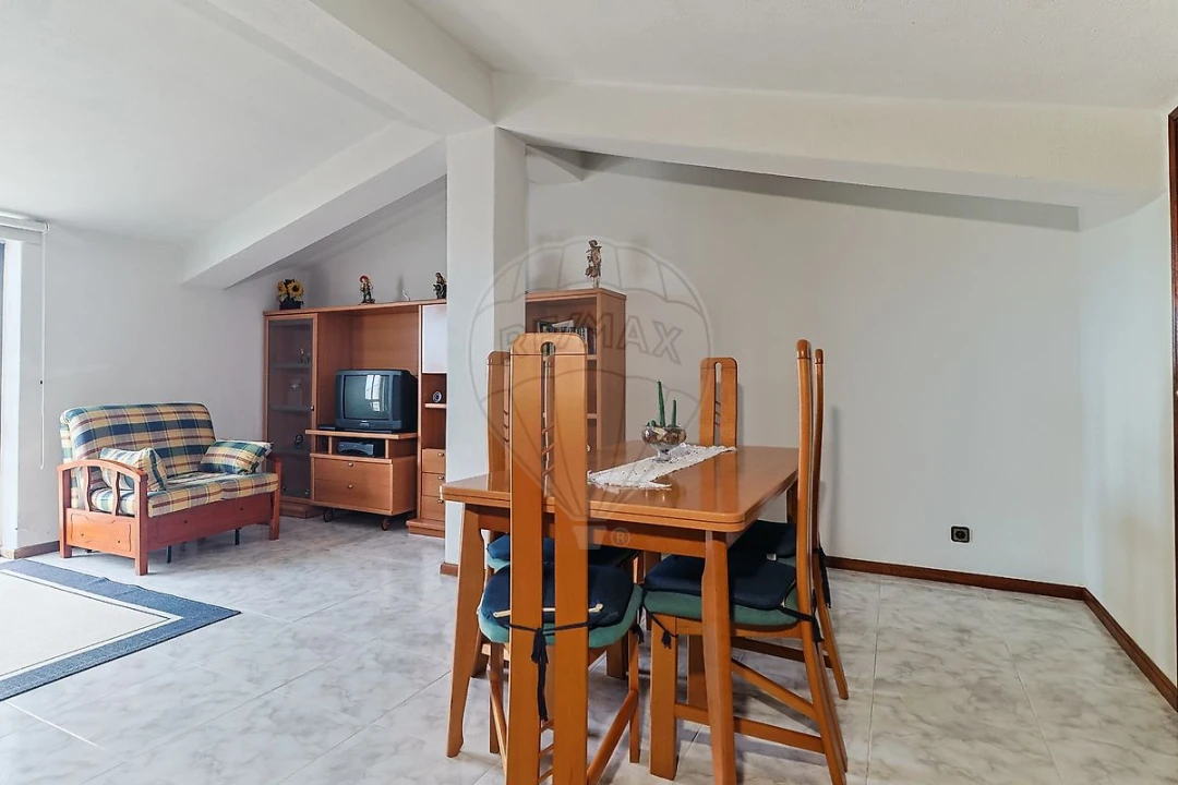 Apartamento T1 para Venda em Buarcos Foto 13