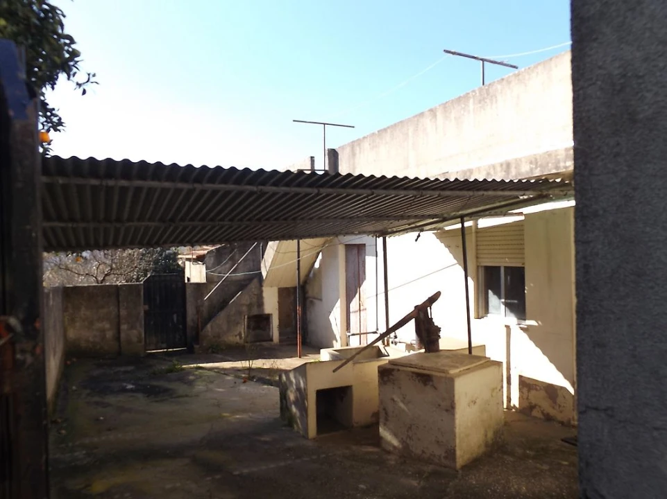 Moradia T2 para Venda em Tavarede Foto 9