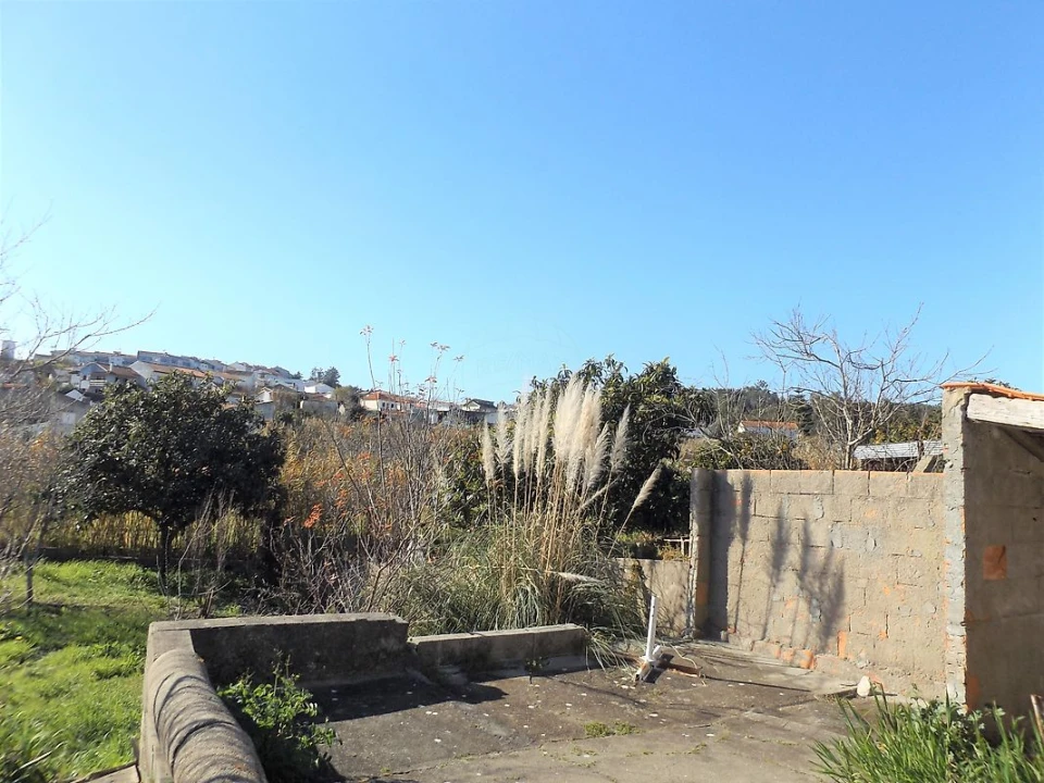 Moradia T2 para Venda em Tavarede Foto 4