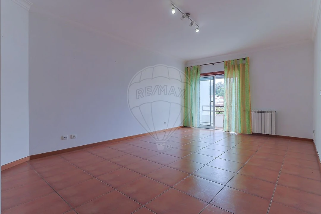 Apartamento T2 para Arrendamento em Tavarede Foto 1