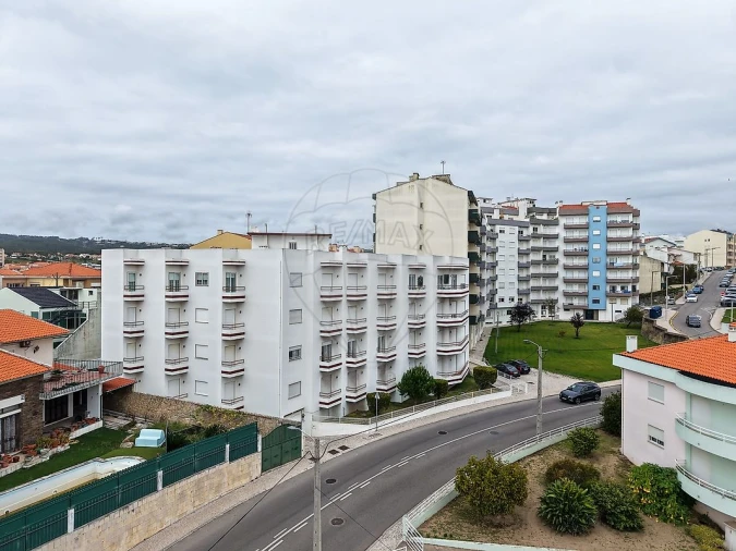 Apartamento T2 para Arrendamento em Tavarede Foto 17